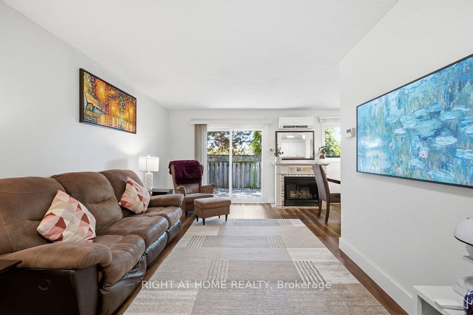 2440 Bromsgrove Road 45, Mississauga, ON L5J 4J7 – photo 2
