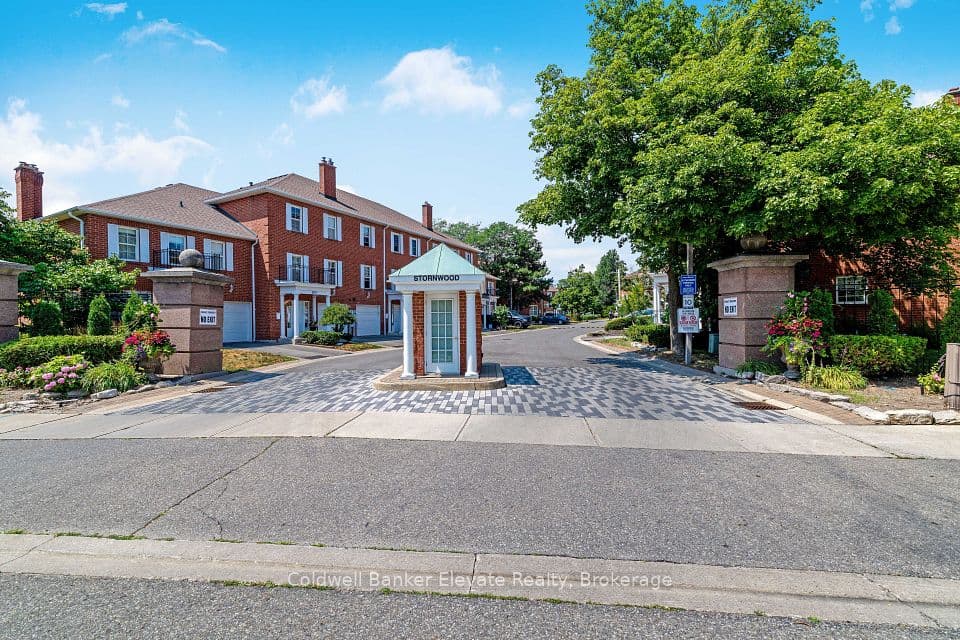 55 Stornwood Court, Brampton, ON L6W 4J1 – photo 2