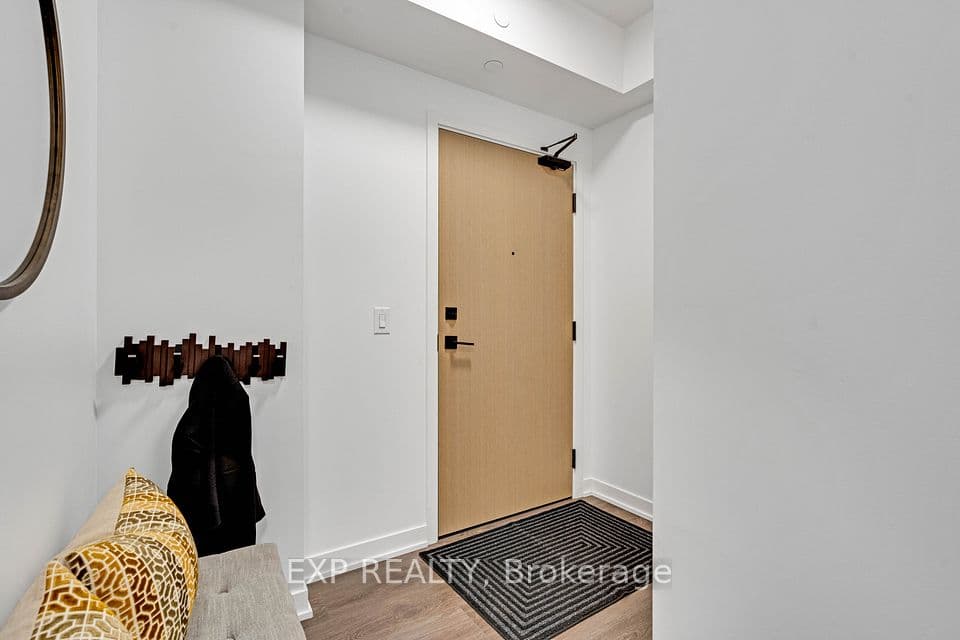 36 Zorra Street 1108, Toronto, ON M8Z 0G5 – photo 3