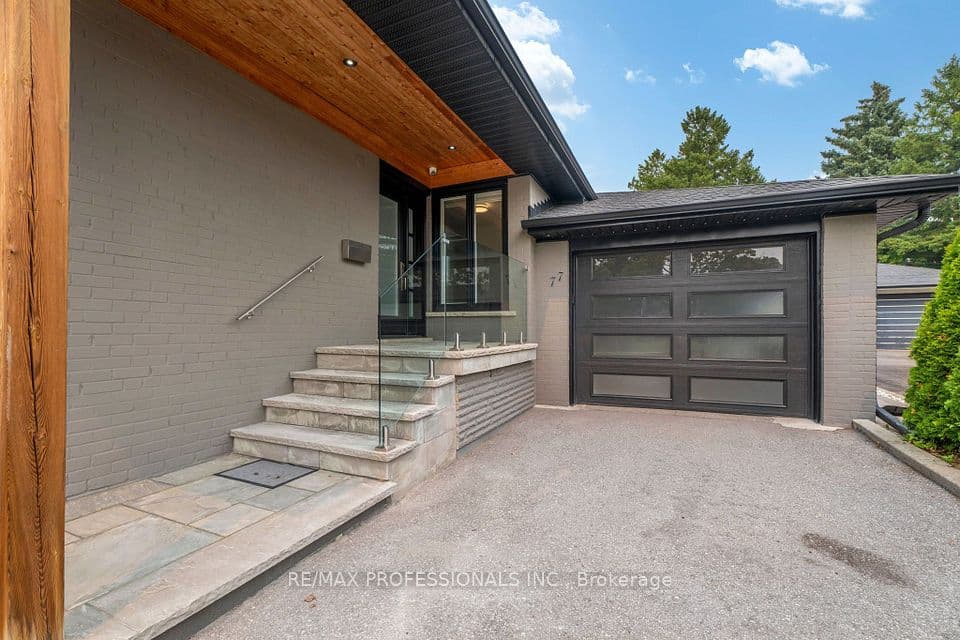 77 Cronin Drive, Toronto, ON M9B 4V3 – photo 2