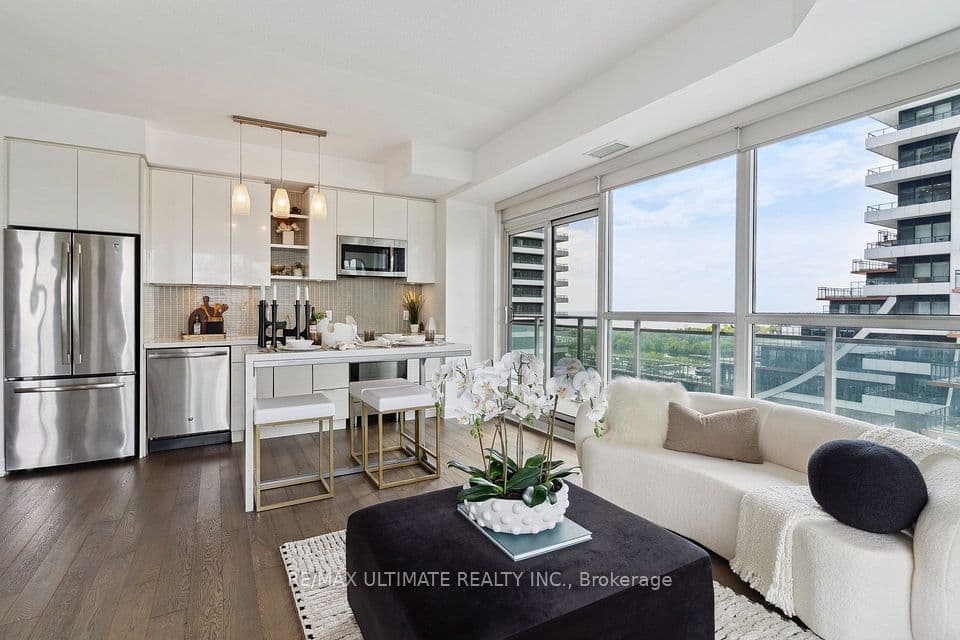 33 Shore Breeze Drive 1003, Toronto, ON M8V 1A1 – photo 2