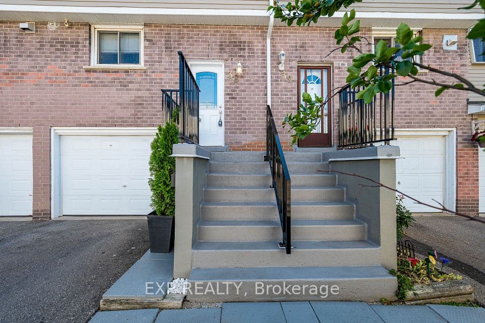 400 Mississauga Valley Boulevard 38, Mississauga, ON L5A 3N6 – photo 2