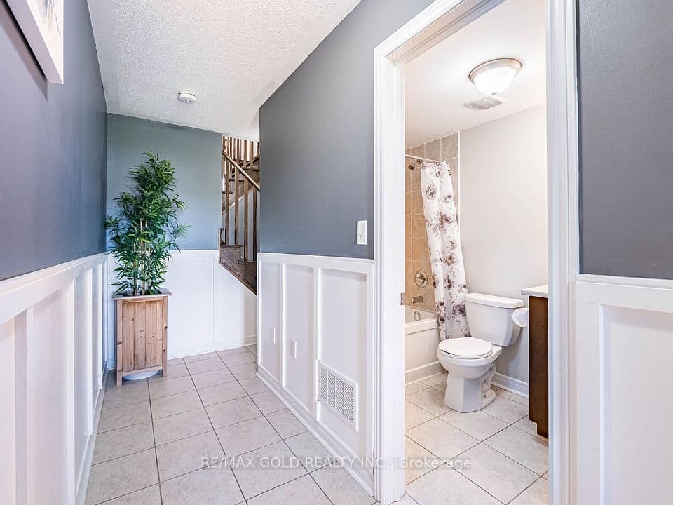 19 Sudeley Lane, Brampton, ON L7A 4Z7 – photo 3