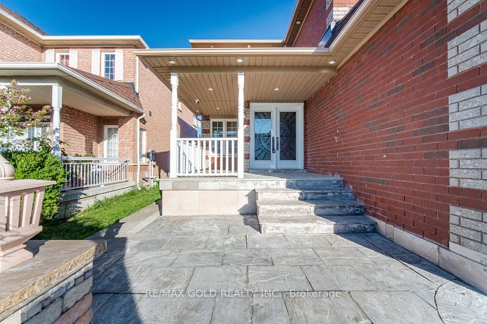 24 Whitehouse Crescent, Brampton, ON L6P 1M2 – photo 3