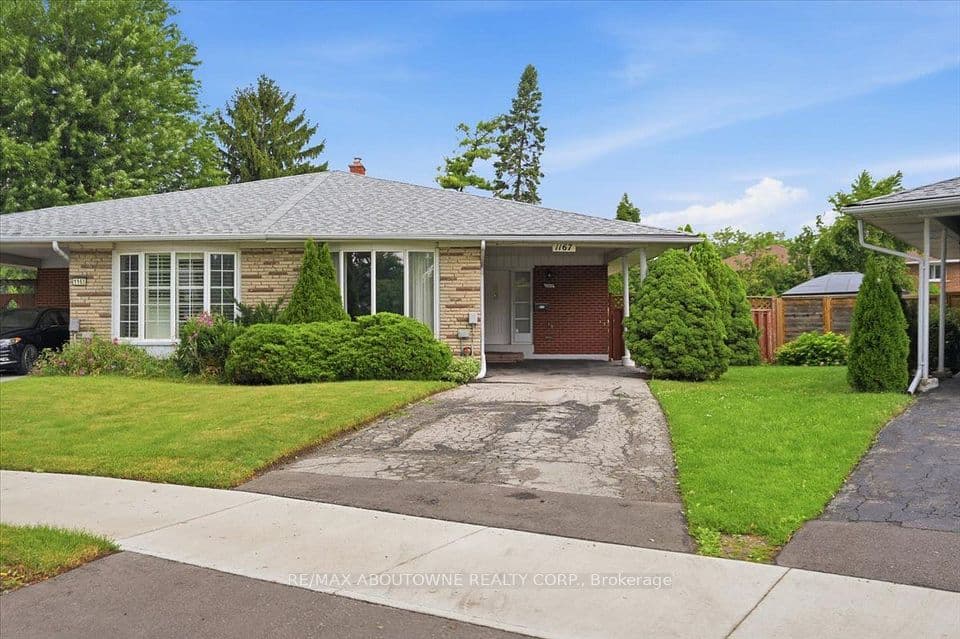 1167 Saturnia Crescent, Mississauga, ON L4Y 2M2 – main photo