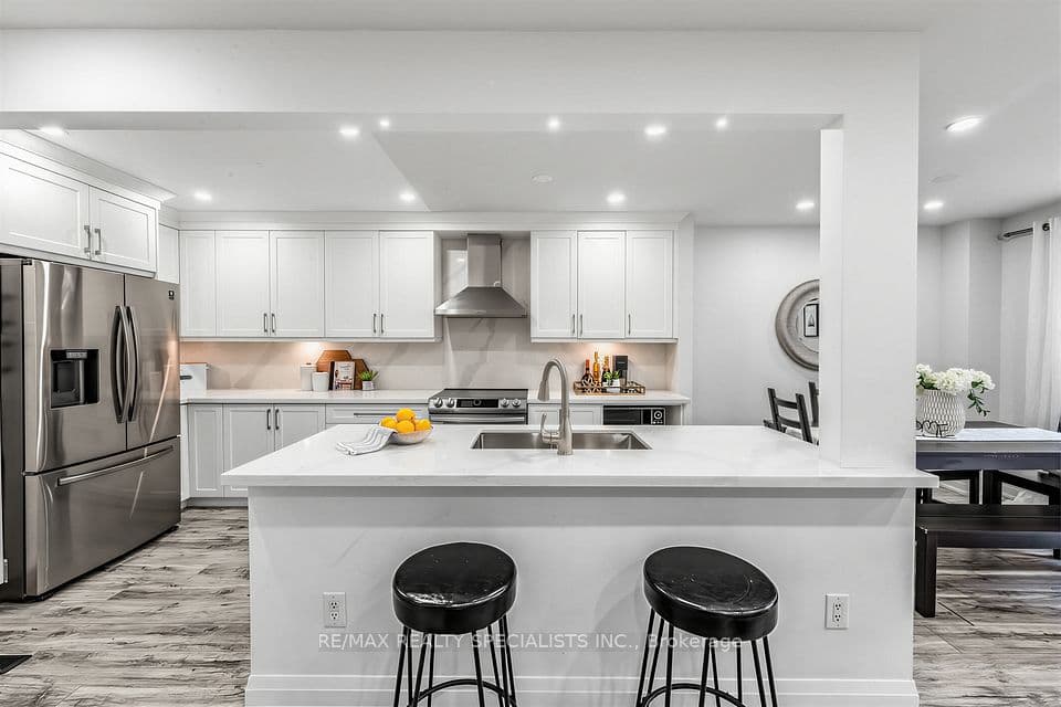 405 Hyacinthe Boulevard 7, Mississauga, ON L5A 3N1 – photo 2