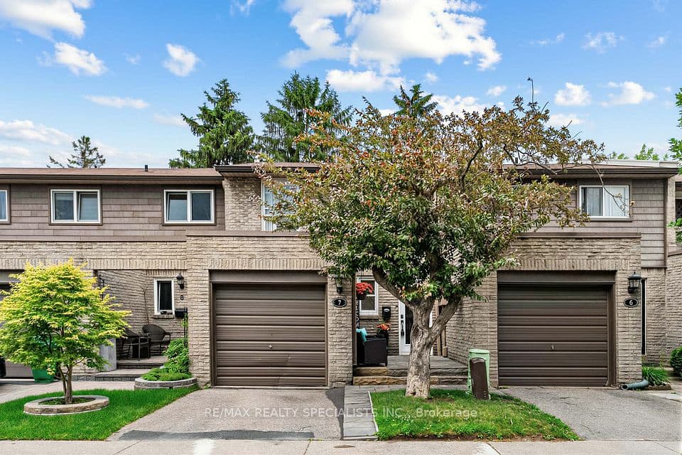 405 Hyacinthe Boulevard 7, Mississauga, ON L5A 3N1 – main photo