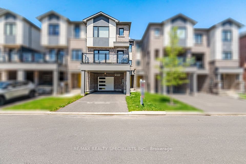 510 Bellflower Court, Milton, ON L9T 2X5 – photo 2