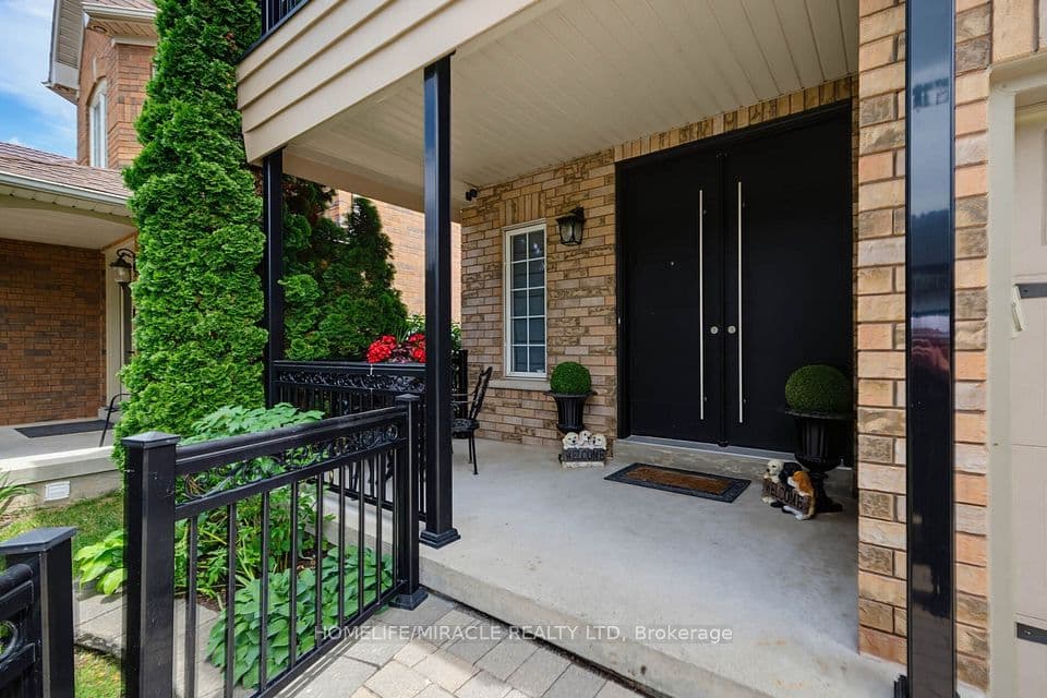 7350 Glamorgan Way, Mississauga, ON L5N 7Z3 – photo 2