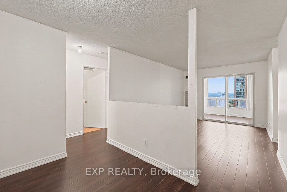 155 Hillcrest Avenue 1114, Mississauga, ON L5B 3Z2 – photo 2