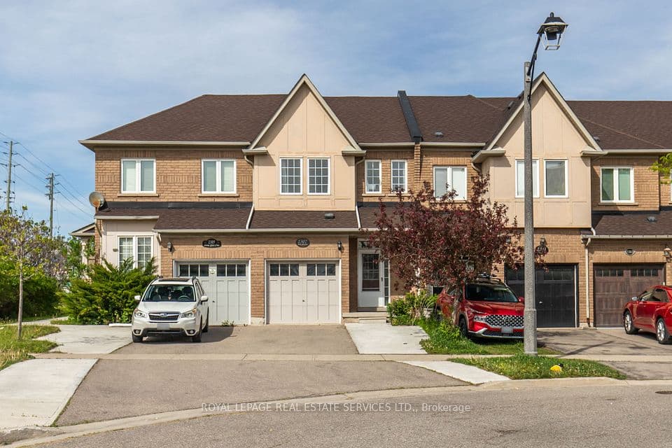 2307 Stone Glen Crescent, Oakville, ON L6M 0C9 – main photo