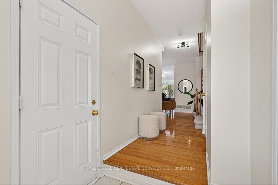 2307 Stone Glen Crescent, Oakville, ON L6M 0C9 – photo 3