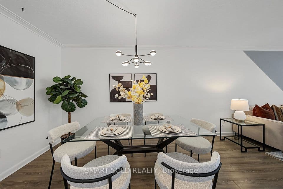 1 Cameo Crescent, Toronto, ON M6N 2K4 – photo 2