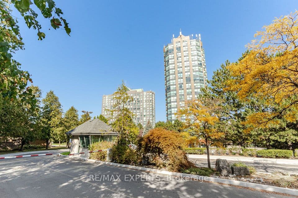 2155 Burnhamthorpe Road W 1408, Mississauga, ON L5L 5P4 – photo 2