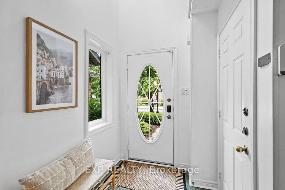 1905 Broad Hollow Gate 31, Mississauga, ON L5L 5X2 – photo 2