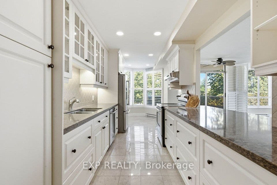 1903 Pilgrims Way 302, Oakville, ON L6M 2X1 – photo 2