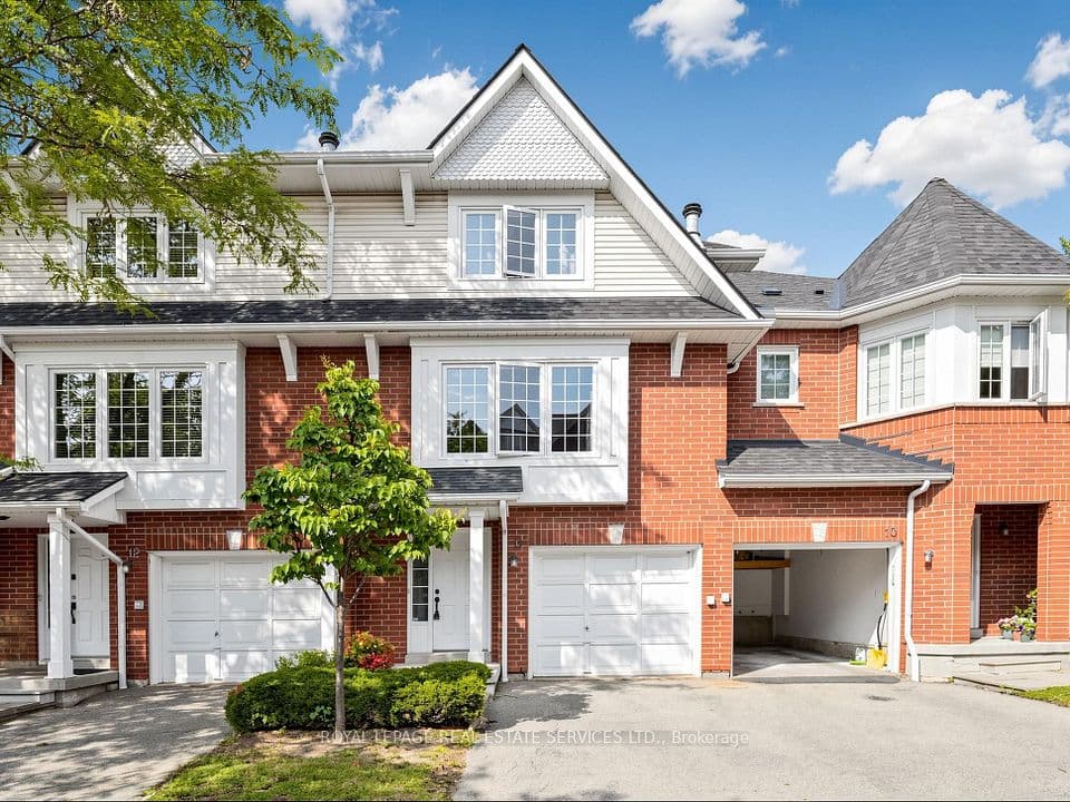 1575 South Parade Court 11, Mississauga, ON L5M 6E9 – photo 2