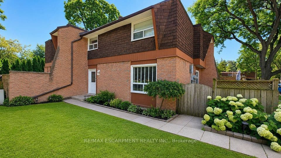 661 Francis Road 4, Burlington, ON L7T 3X6 – photo 2