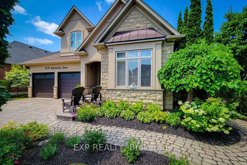2270 Littondale Lane, Oakville, ON L6M 0B7 – photo 2