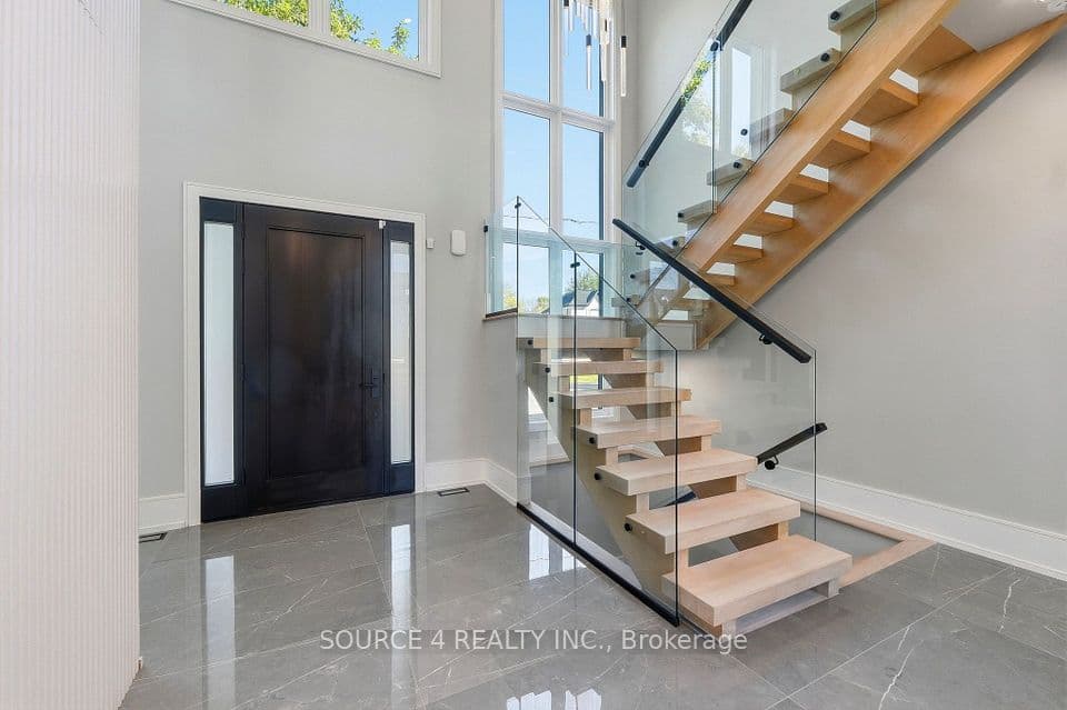 1404 Wren Avenue, Oakville, ON L6L 2V6 – photo 3