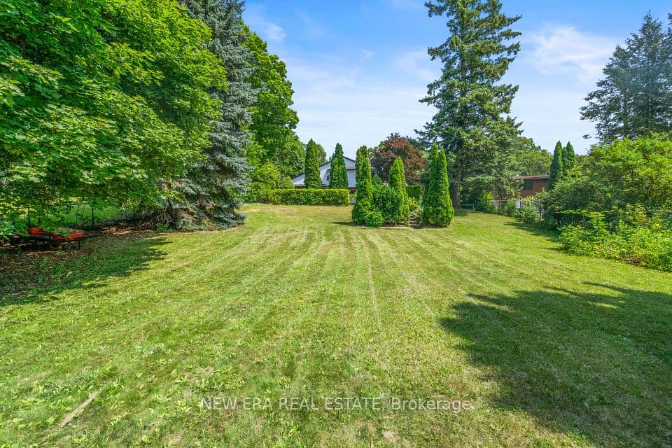 261 Pinetree Way, Mississauga, ON L5G 2R4 – photo 3
