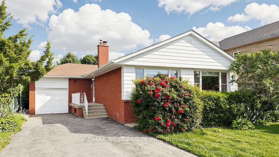 32 Allonsius Drive, Toronto, ON M9C 3N5 – main photo