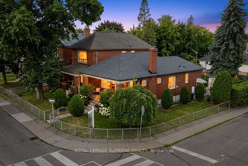 50 Brookside Avenue, Toronto, ON M6S 4G7 – main photo