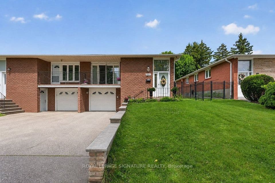 439 Ginger Downs, Mississauga, ON L5A 3A8 – photo 2