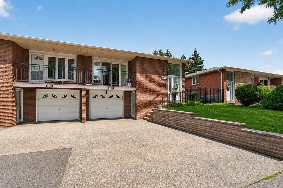 439 Ginger Downs, Mississauga, ON L5A 3A8 – photo 3