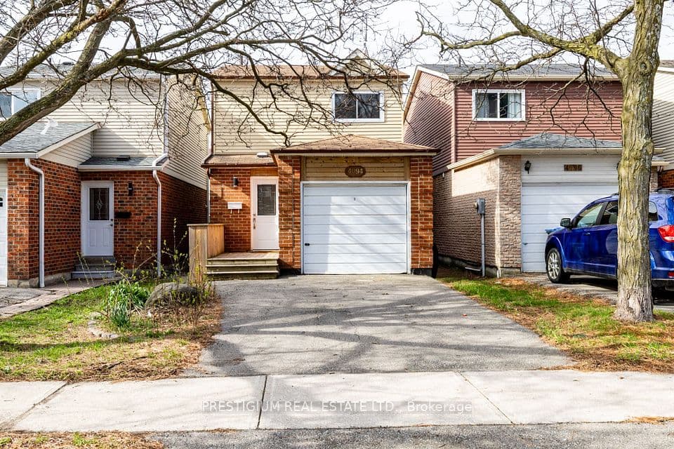 4094 Teakwood Drive, Mississauga, ON L5C 3L6 – main photo