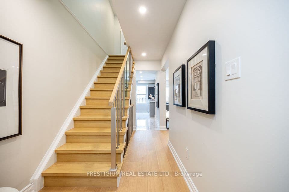 4094 Teakwood Drive, Mississauga, ON L5C 3L6 – photo 2