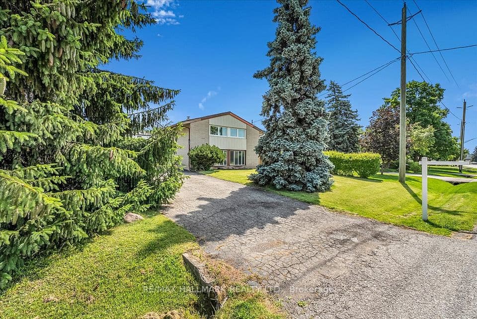 433 Seabourne Drive, Oakville, ON L6L 4E9 – photo 2