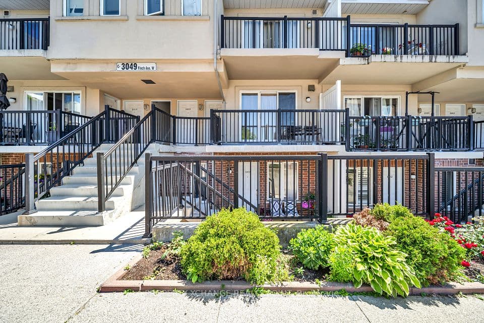 3049 Finch Avenue W 1003, Toronto, ON M9M 0A5 – photo 2