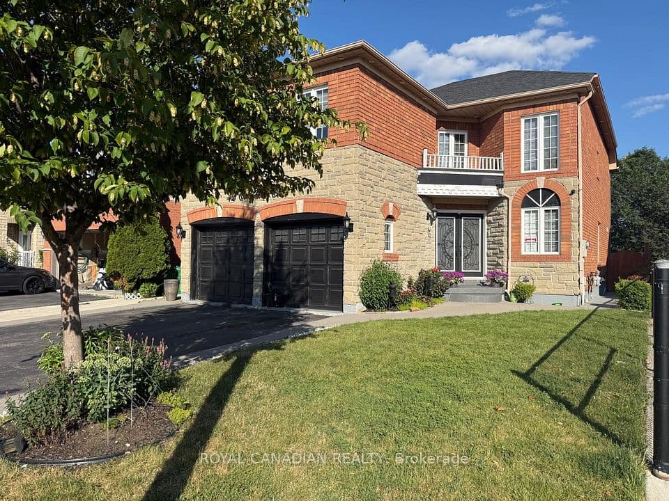 42 Cobblestone Court, Brampton, ON L6R 2S2 – main photo