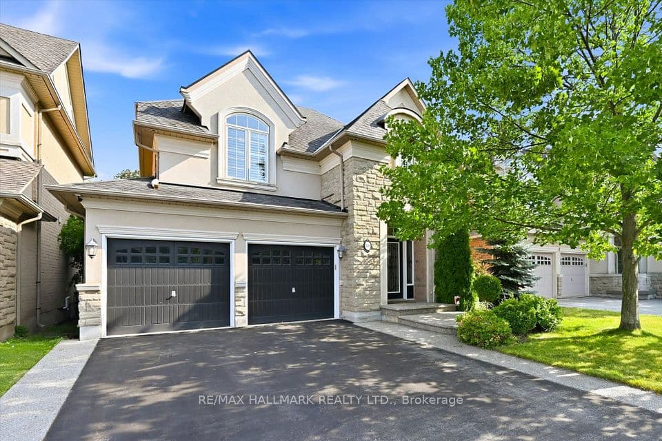320 Turning Leaf Road, Oakville, ON L6L 6W7 – main photo