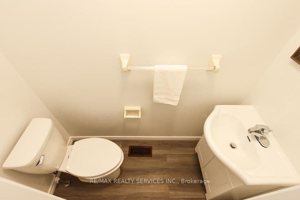 63 Herkes Drive, Brampton, ON L6Y 5B2 – photo 3