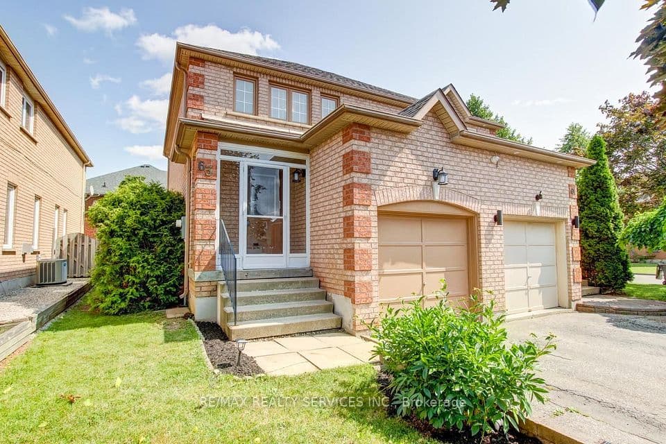 63 Herkes Drive, Brampton, ON L6Y 5B2 – photo 2