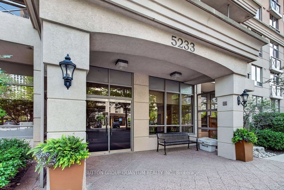 5233 Dundas Street W 723, Toronto, ON M9B 6M1 – photo 2