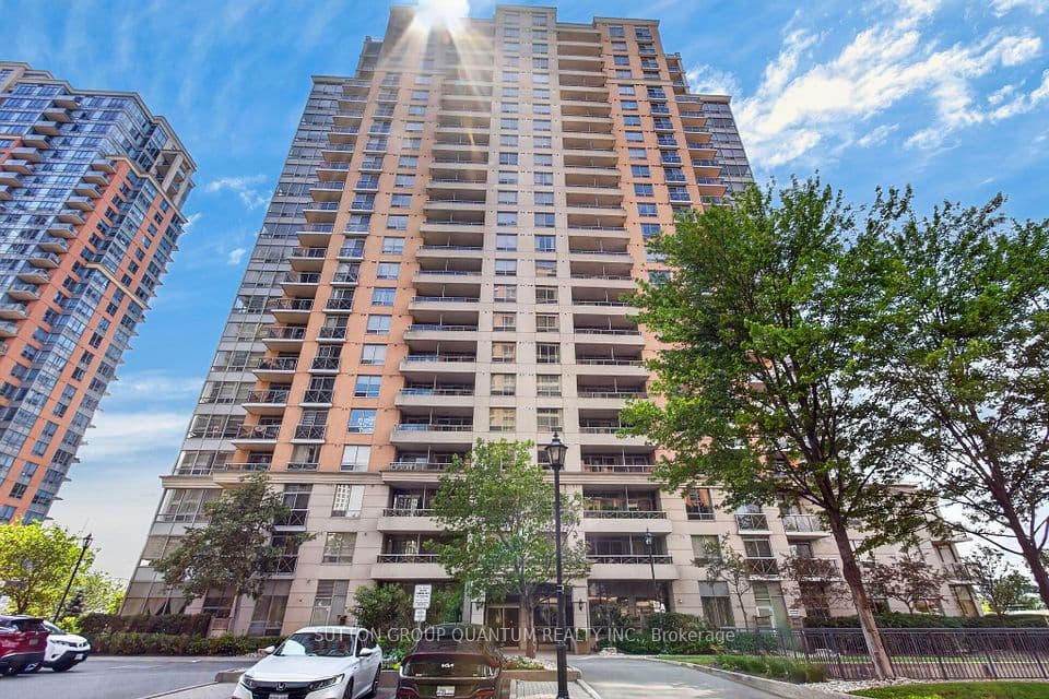5233 Dundas Street W 723, Toronto, ON M9B 6M1 – main photo