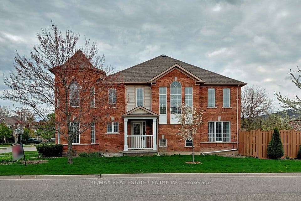 5554 Linwell Place, Mississauga, ON L5M 6L7 – photo 3