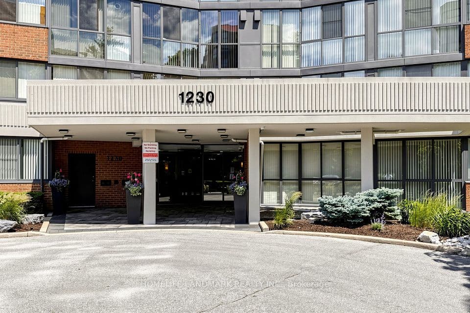 1230 Marlborough Court 403, Oakville, ON L6H 3K8 – photo 2