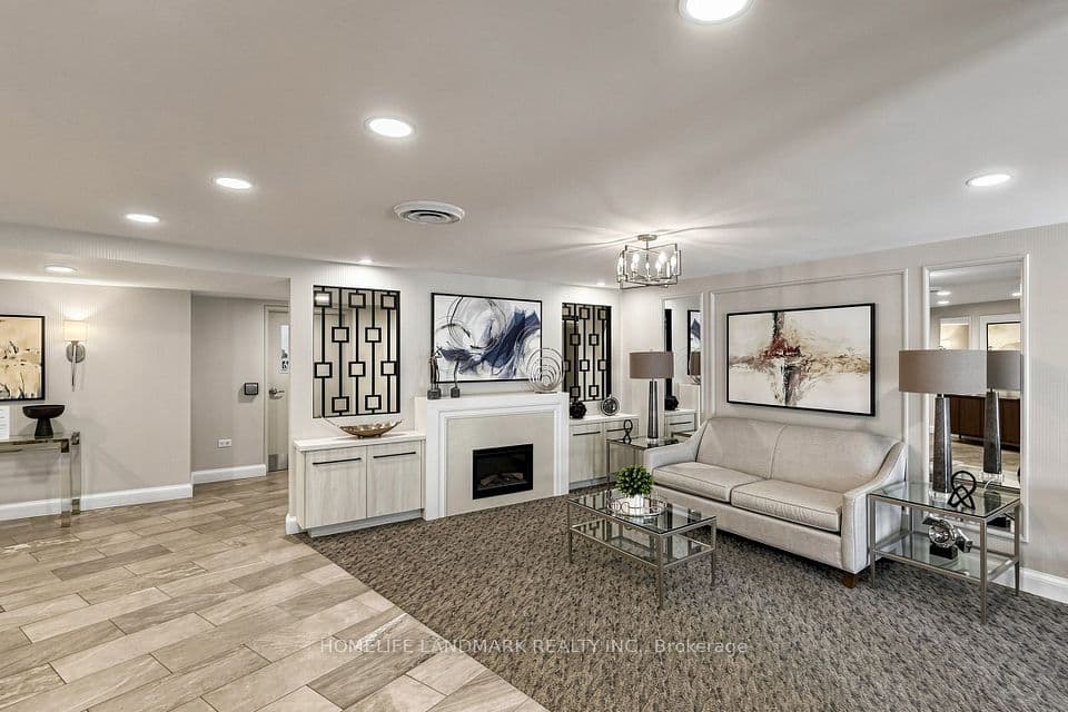 1230 Marlborough Court 403, Oakville, ON L6H 3K8 – photo 3