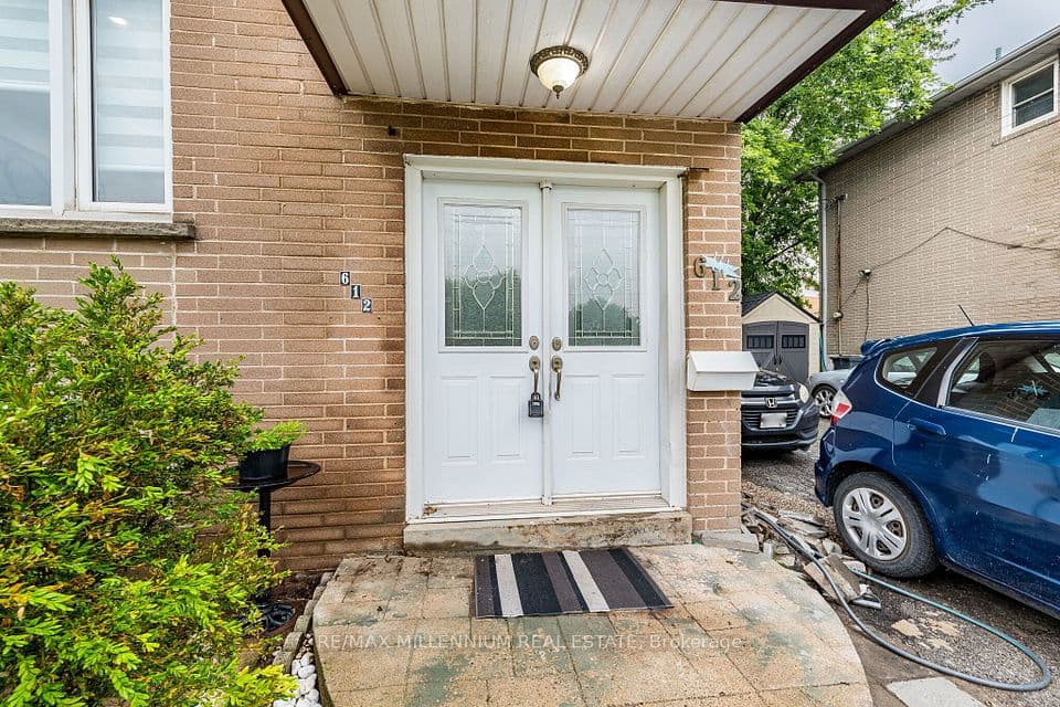 612 Appleby Line, Burlington, ON L7L 2Y3 – photo 3