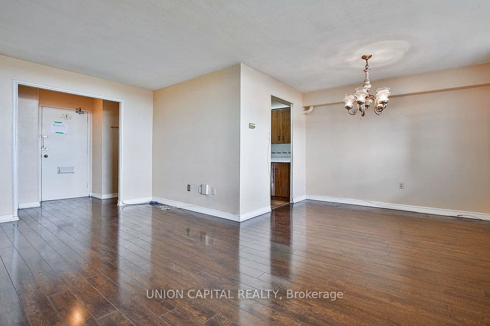 5 Frith Road 711, Toronto, ON M3N 2L5 – photo 3