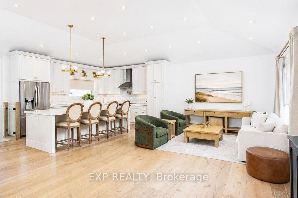 1761 Coram Crescent, Mississauga, ON L4X 1L2 – main photo