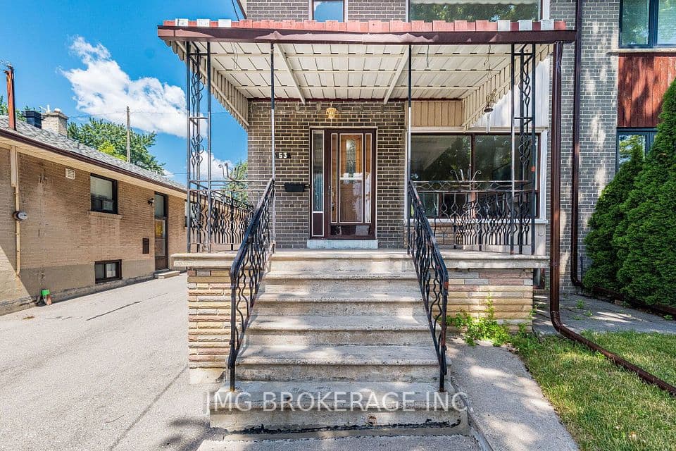 53 Foxrun Avenue, Toronto, ON M3L 1L9 – photo 3