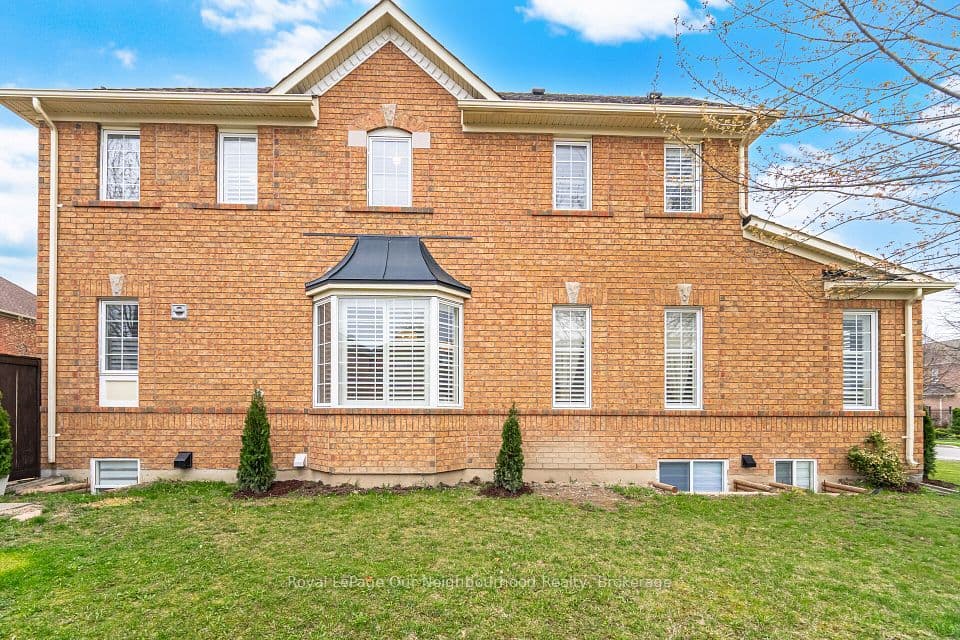 69 Bloomsbury Avenue, Brampton, ON L6P 1S6 – photo 3