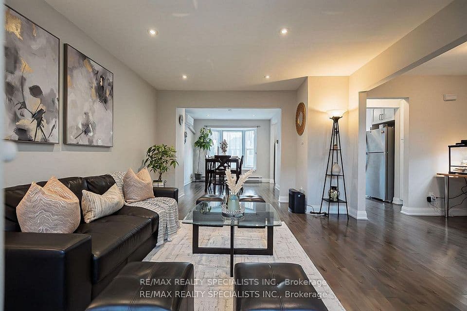 6780 Formentera Avenue 8, Mississauga, ON L5N 2L1 – photo 3