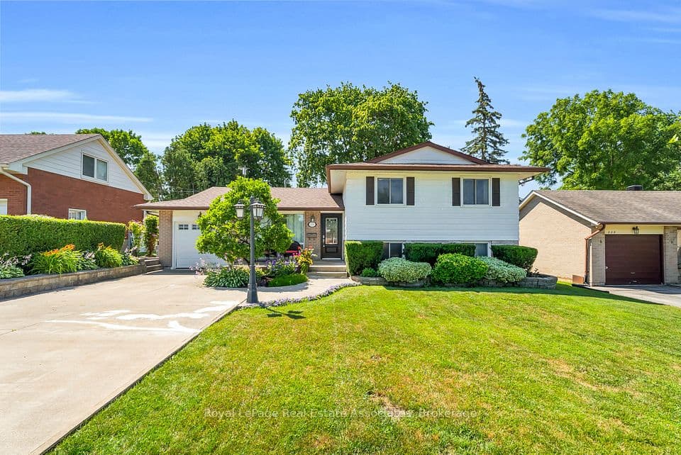 233 Elmore Drive, Halton Hills, ON L7J 1T8 – main photo