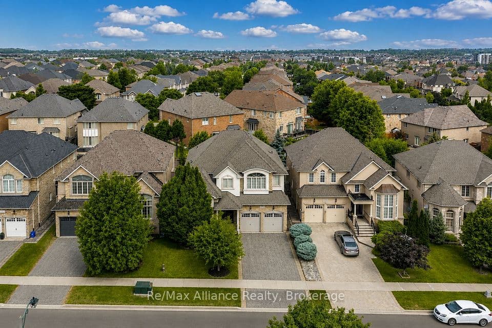 1367 Arrowhead Road, Oakville, ON L6H 0C5 – photo 2